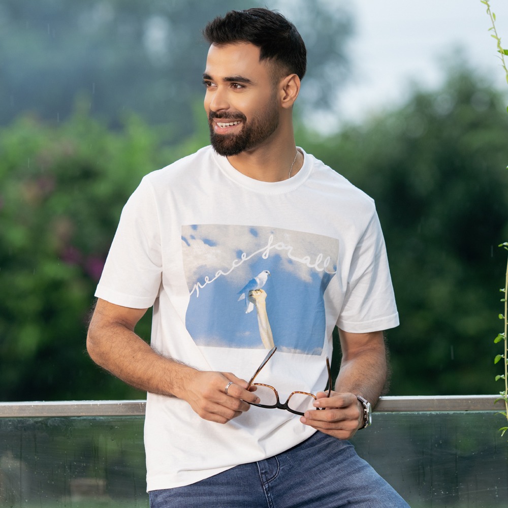 Classic Round Neck White T-Shirt